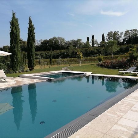 Relais Ca' Morenica Valeggio sul Mincio Luaran gambar