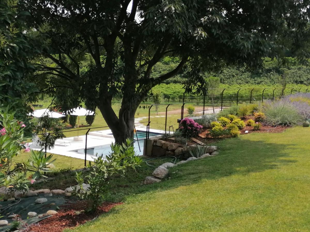 Relais Ca' Morenica Valeggio sul Mincio Luaran gambar