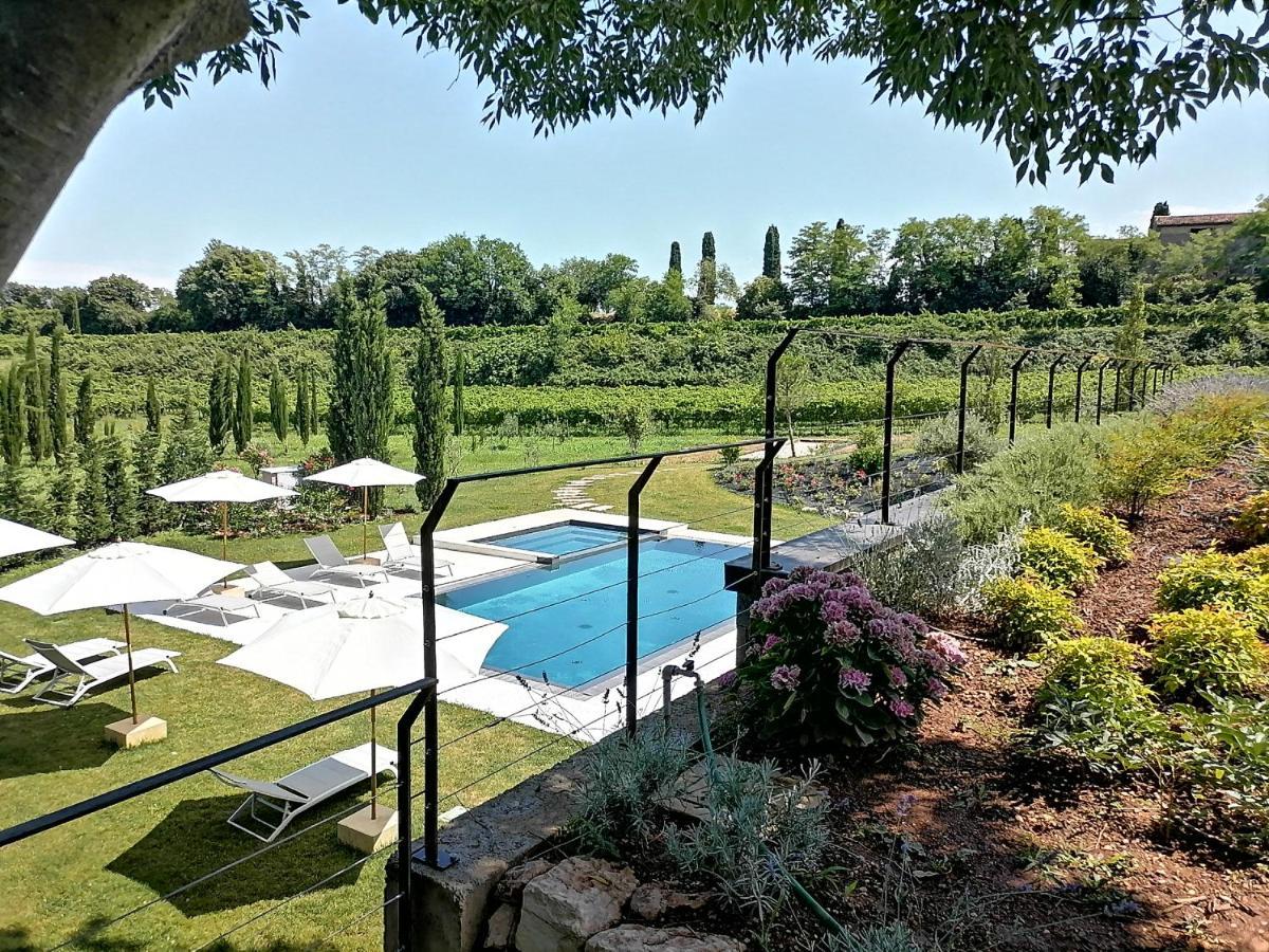Relais Ca' Morenica Valeggio sul Mincio Luaran gambar