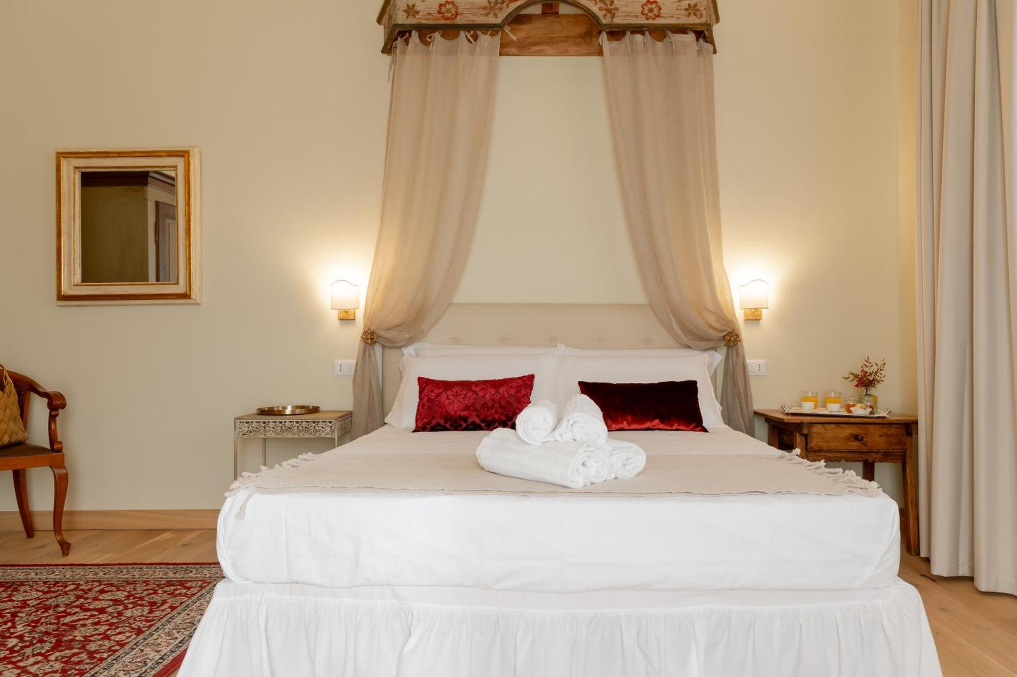 Relais Ca' Morenica Valeggio sul Mincio Luaran gambar
