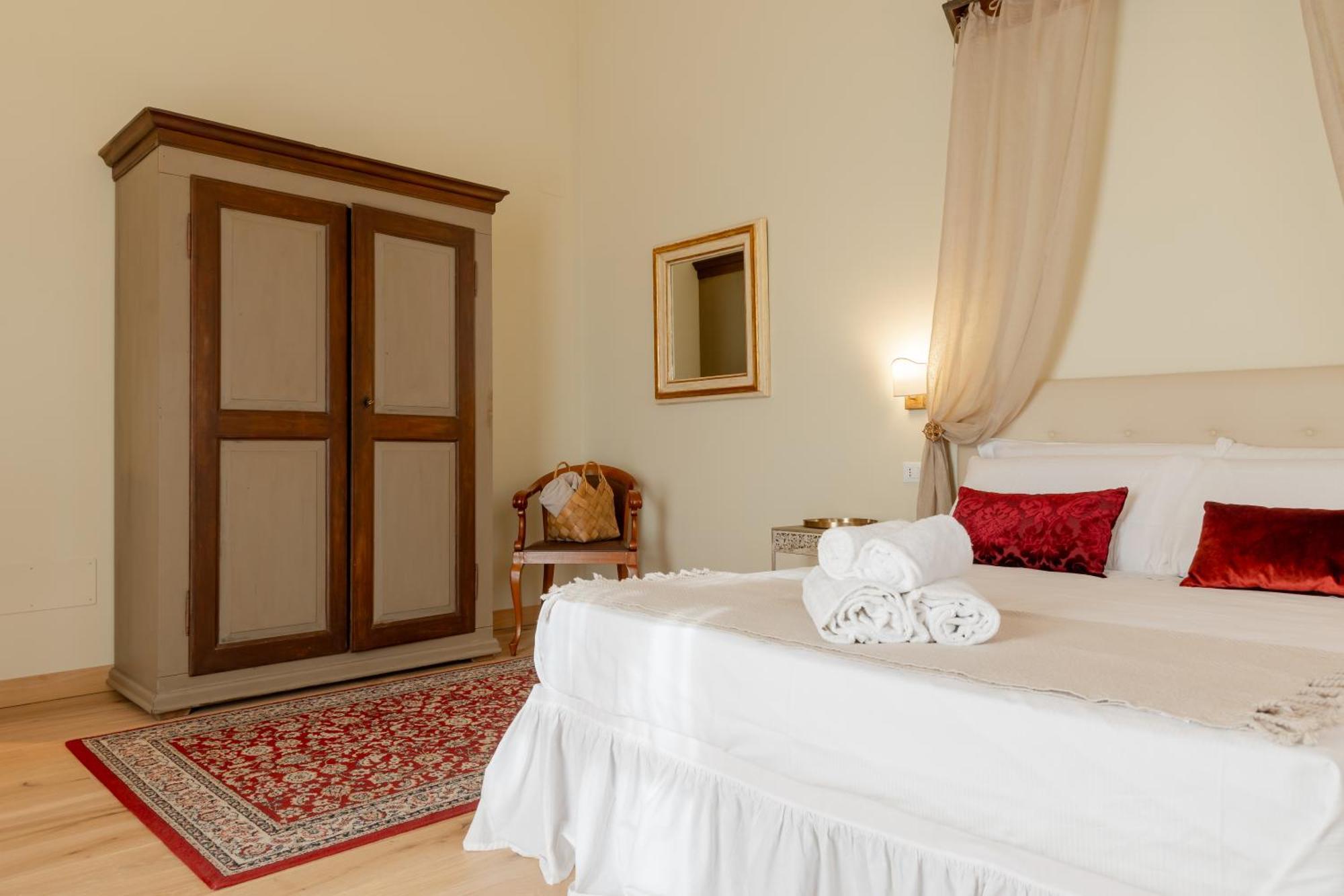Relais Ca' Morenica Valeggio sul Mincio Luaran gambar