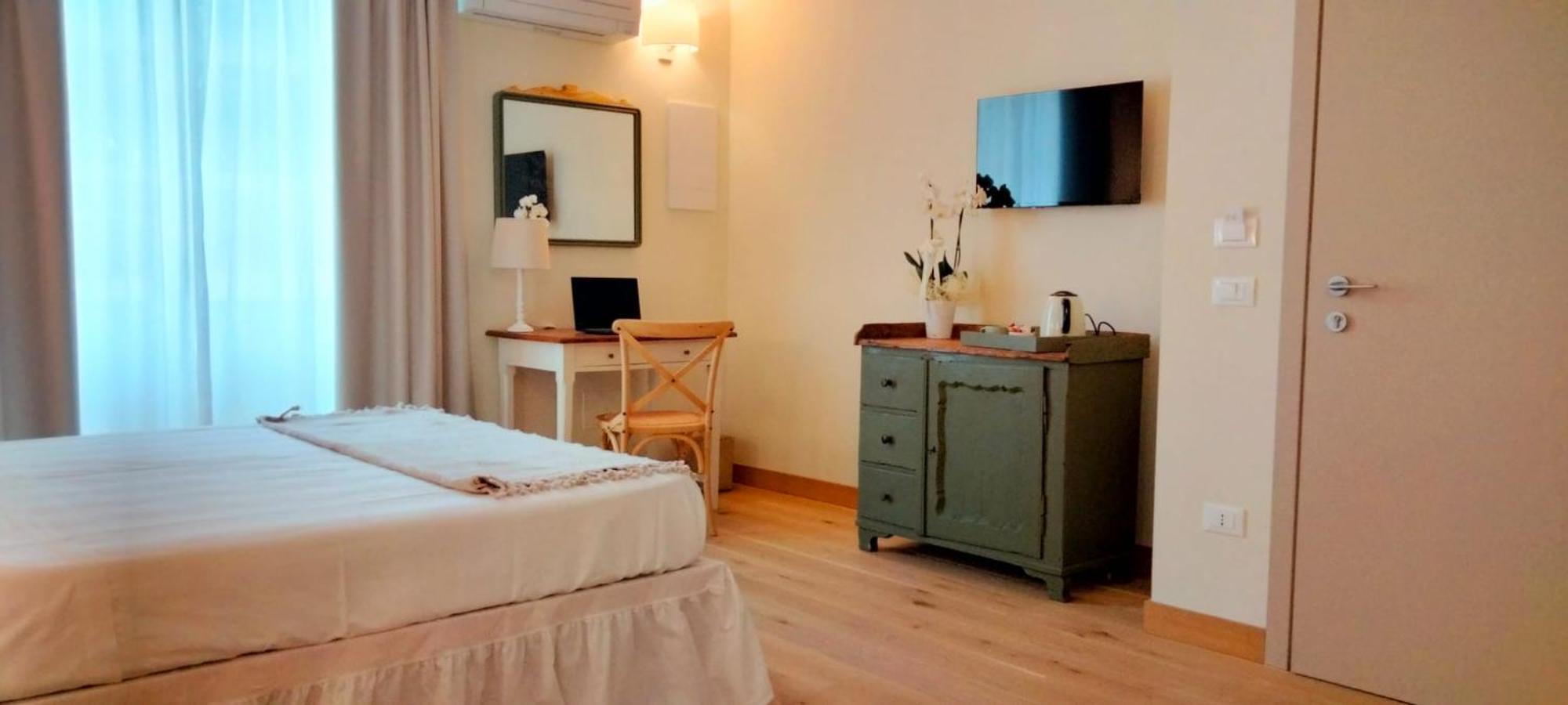Relais Ca' Morenica Valeggio sul Mincio Luaran gambar