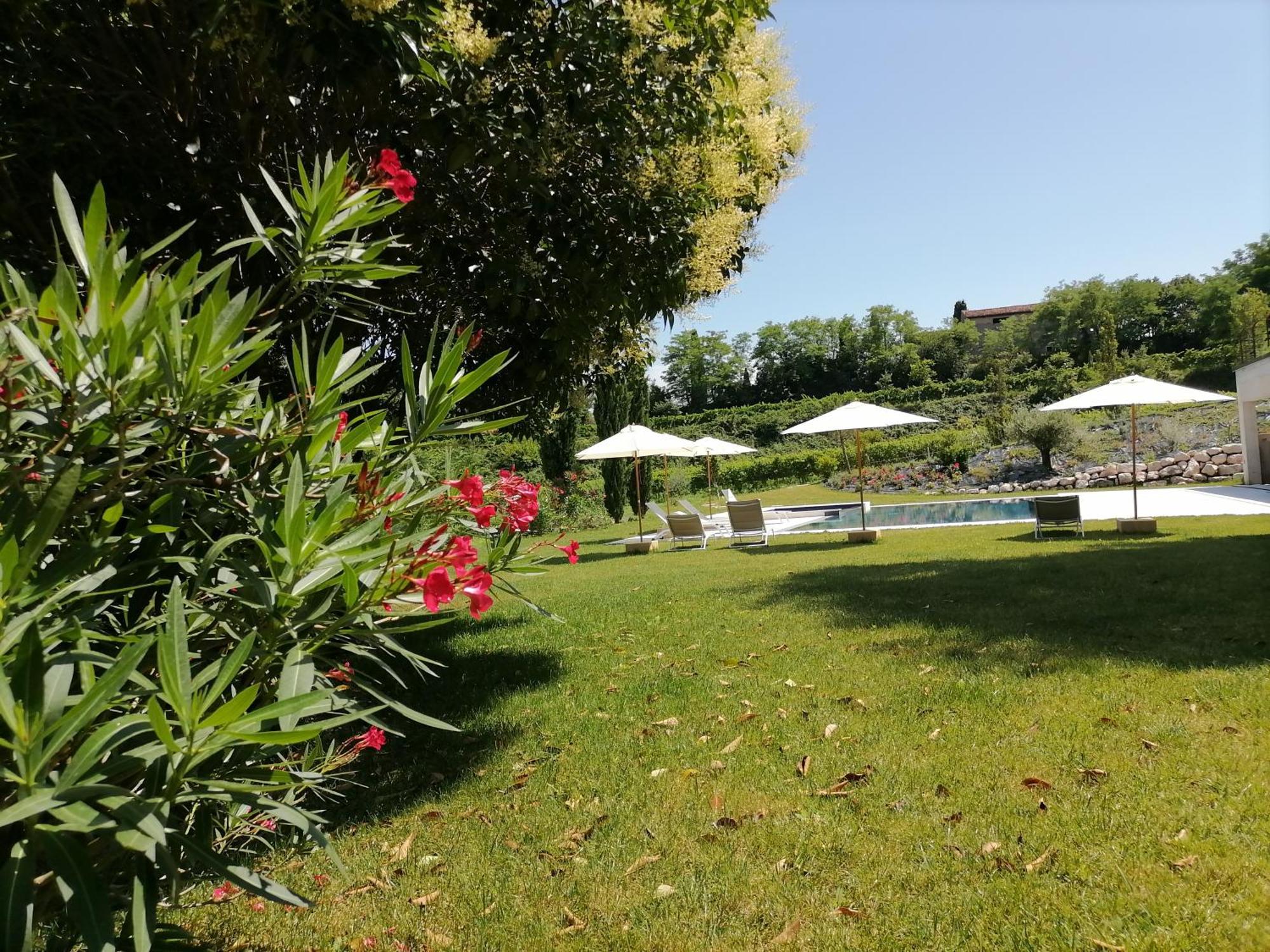 Relais Ca' Morenica Valeggio sul Mincio Luaran gambar