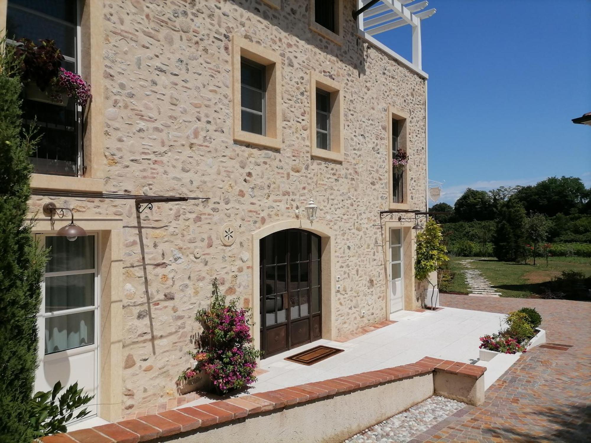 Relais Ca' Morenica Valeggio sul Mincio Luaran gambar